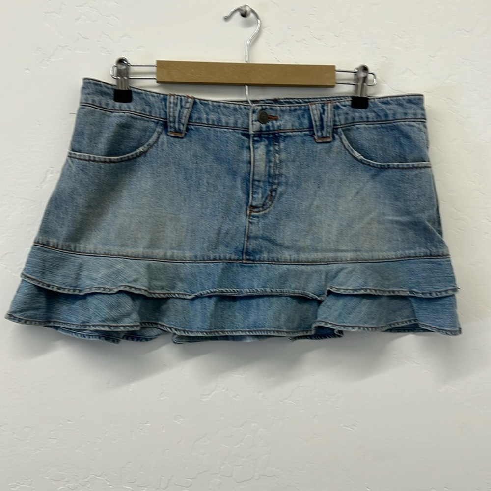 Cute mini skirt for running around town or the beach in the summer.